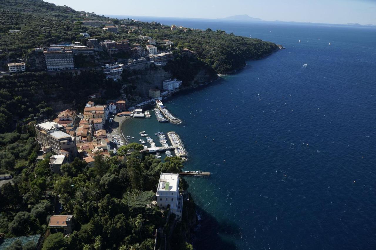 Blurooms Sorrento Exterior photo