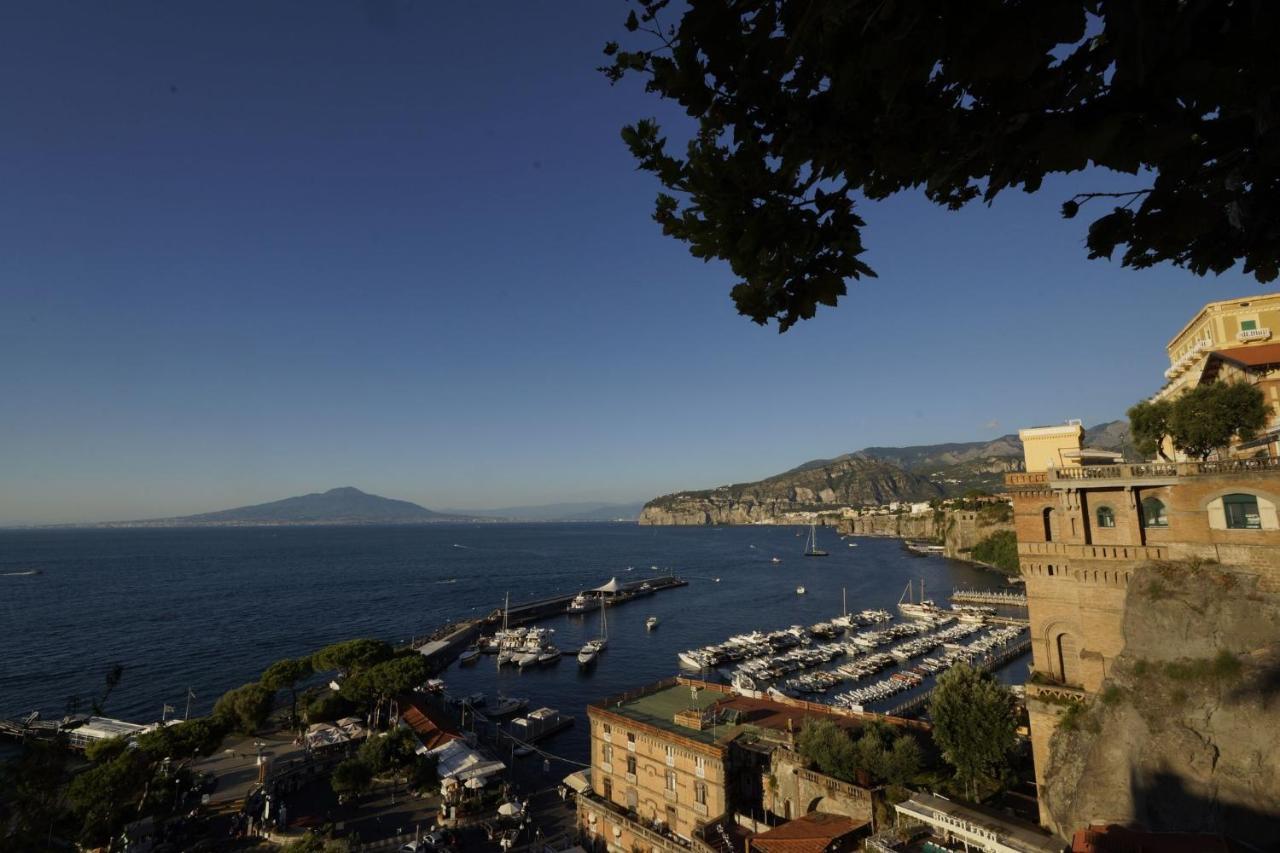 Blurooms Sorrento Exterior photo