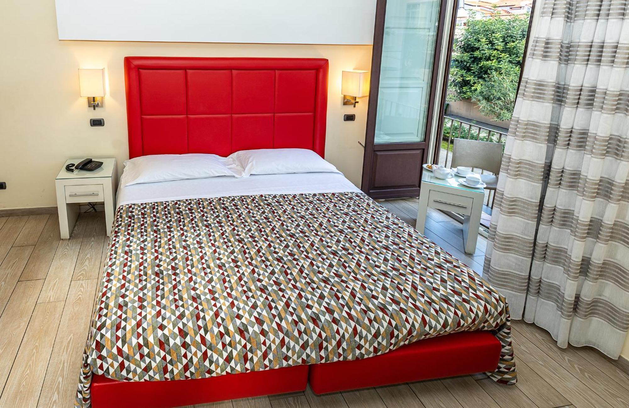 Blurooms Sorrento Exterior photo