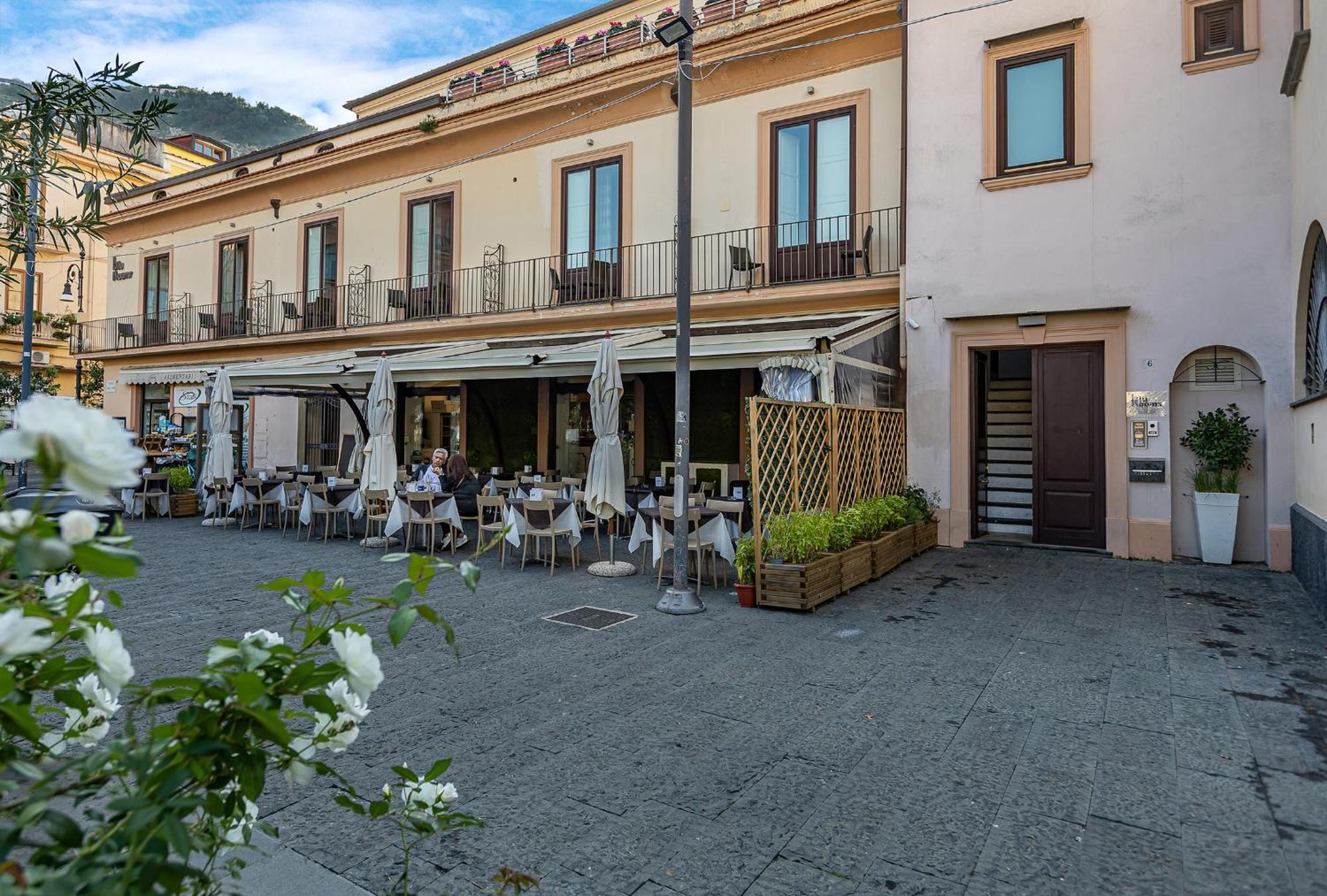Blurooms Sorrento Exterior photo